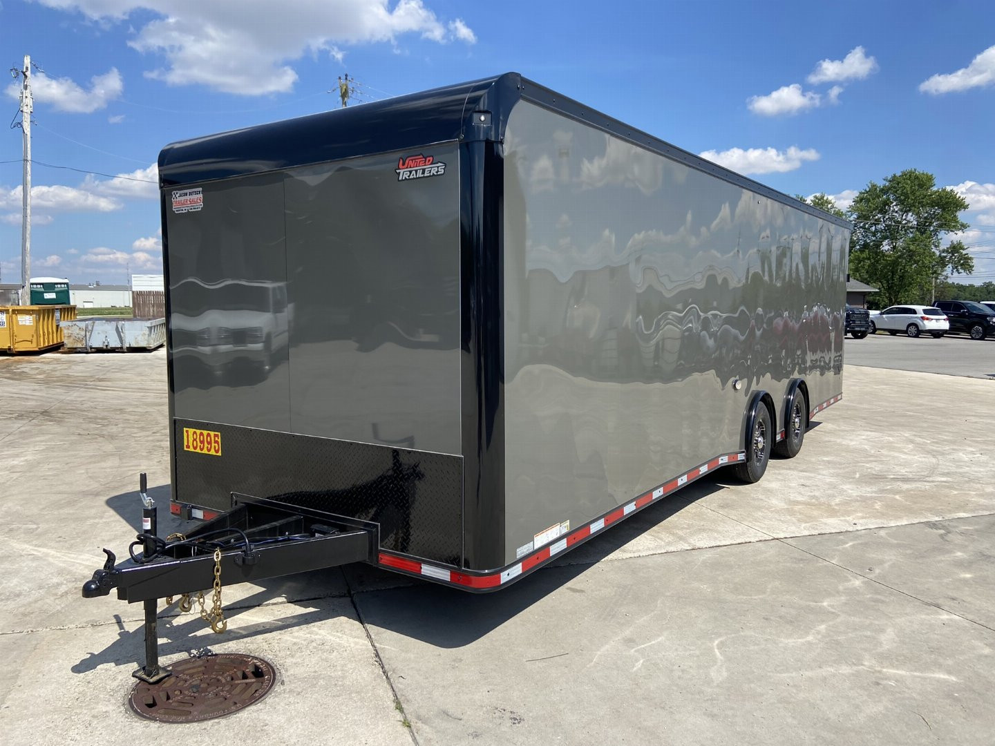 New United LIM 8.5x28 Racing Trailer