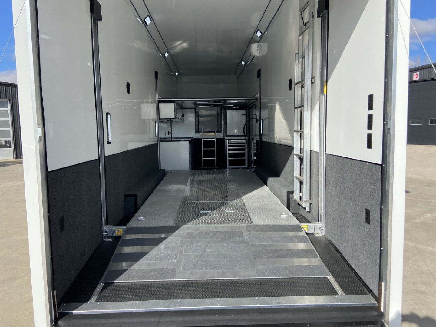 New 38' Aluminum Gooseneck Stacker Racing Trailer - United UATGN