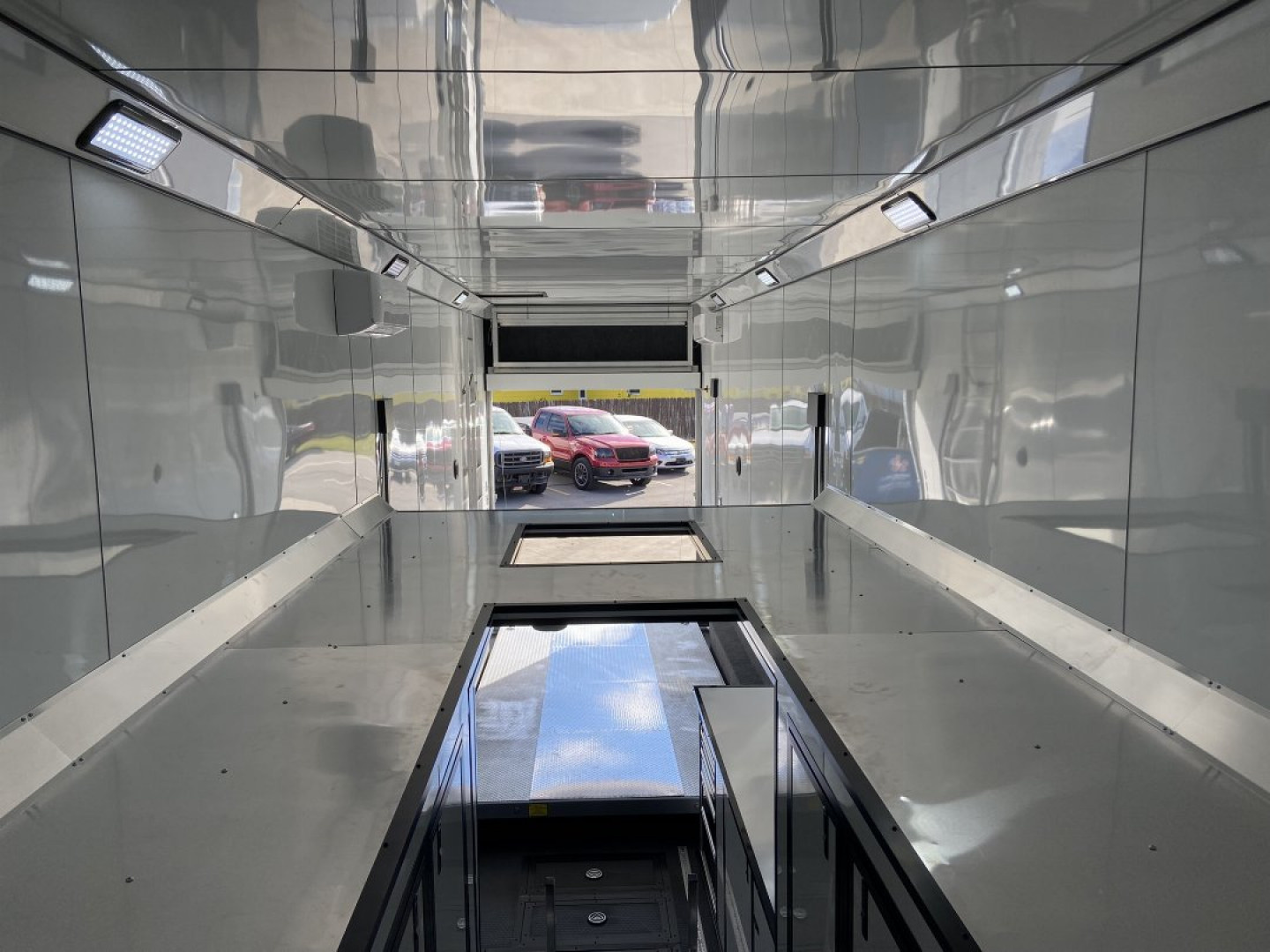 New 38' Aluminum Gooseneck Stacker Racing Trailer - United UATGN