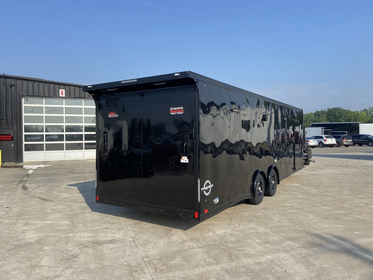 New United PREM 8.5x28 Racing Trailer