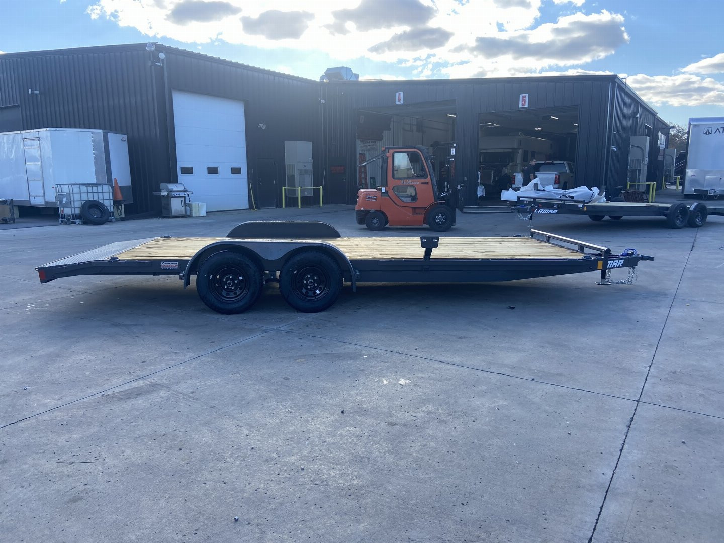 New Lamar 83"x20' Car Hauler