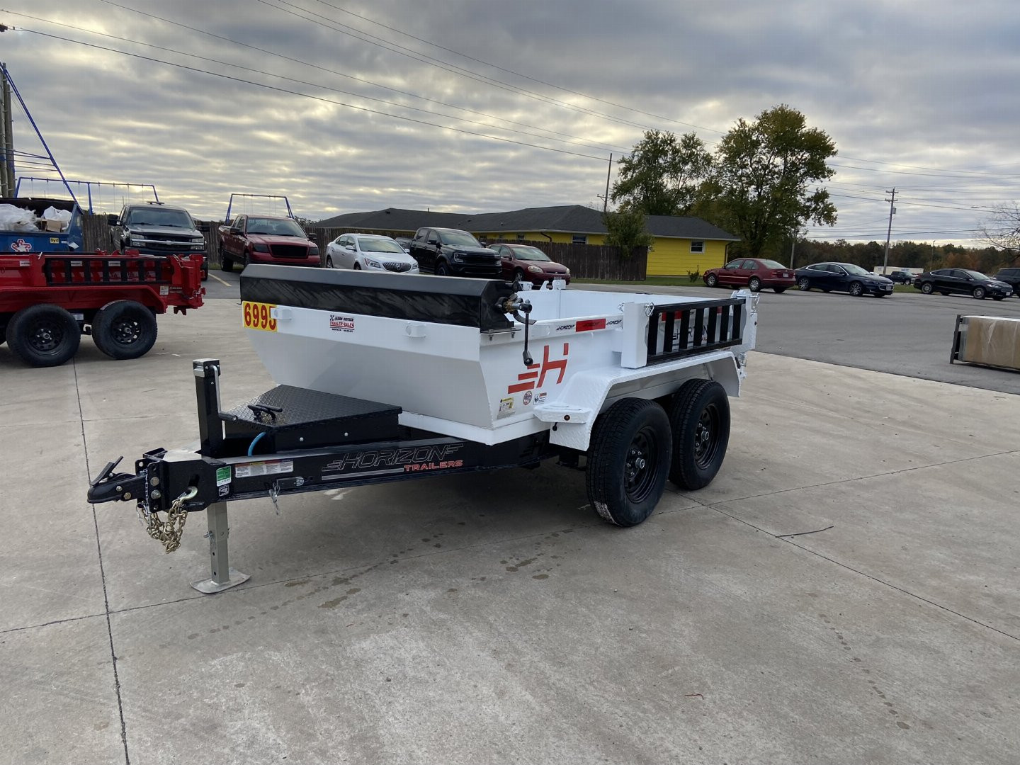 New Horizon 60"x10' Dump Trailer
