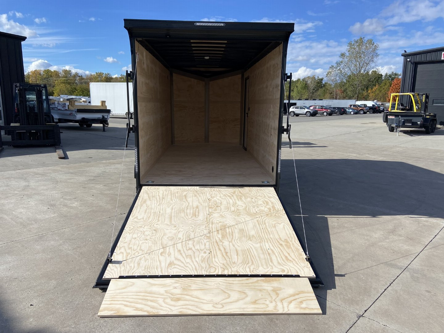 New 2025 United UJ 7x16 V-Nose Enclosed Cargo Trailer