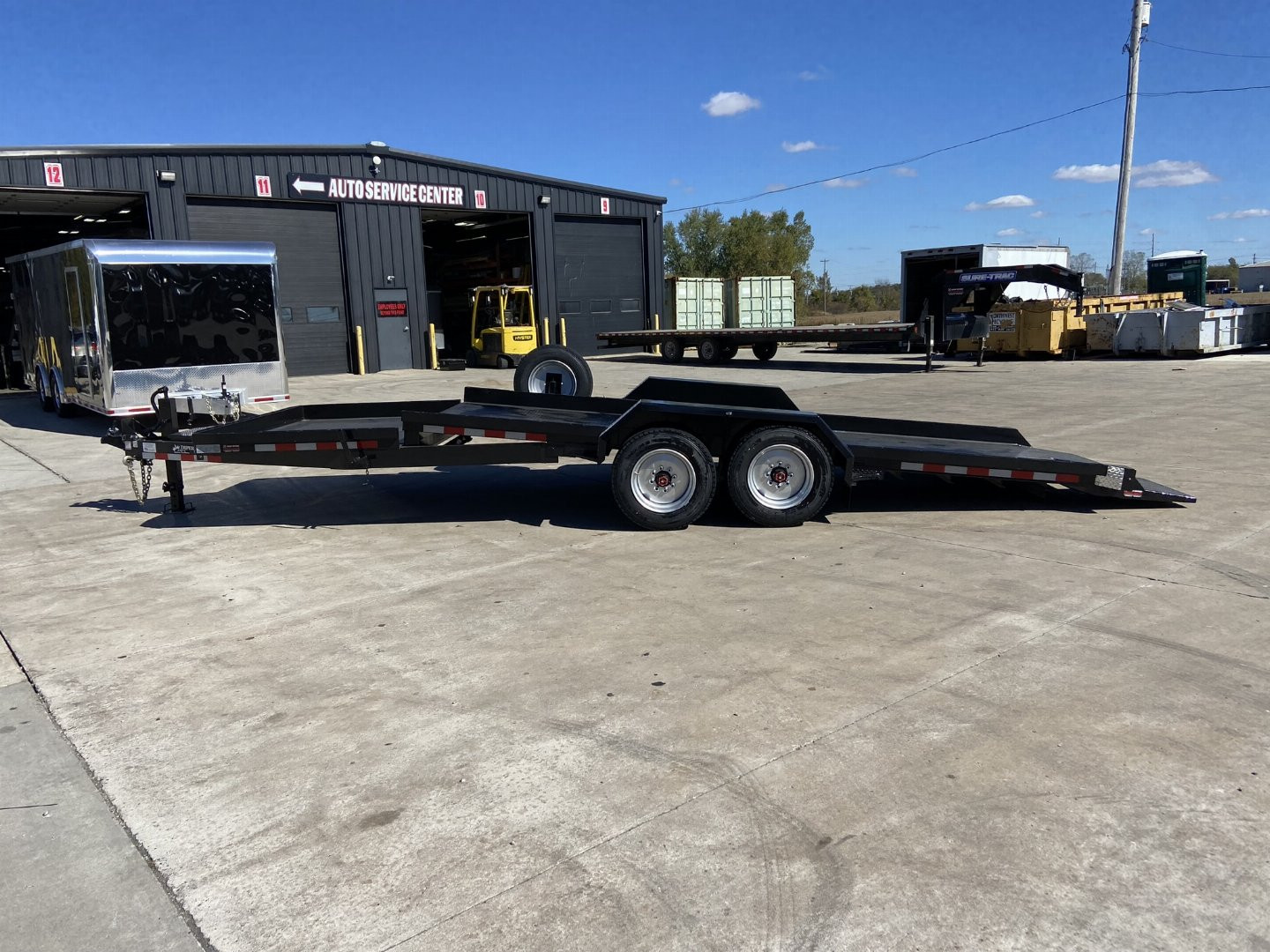 New 2024 Imperial 22' Equipment Trailer Split Floor Tilt