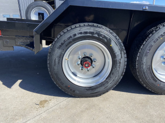 New 2024 Imperial 22' Equipment Trailer Split Floor Tilt