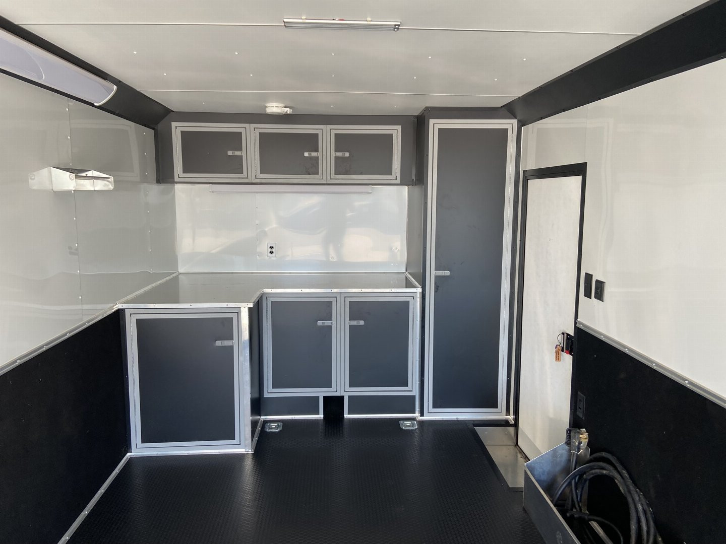 Used 2022 United PREM 8.5x28 Racing Trailer