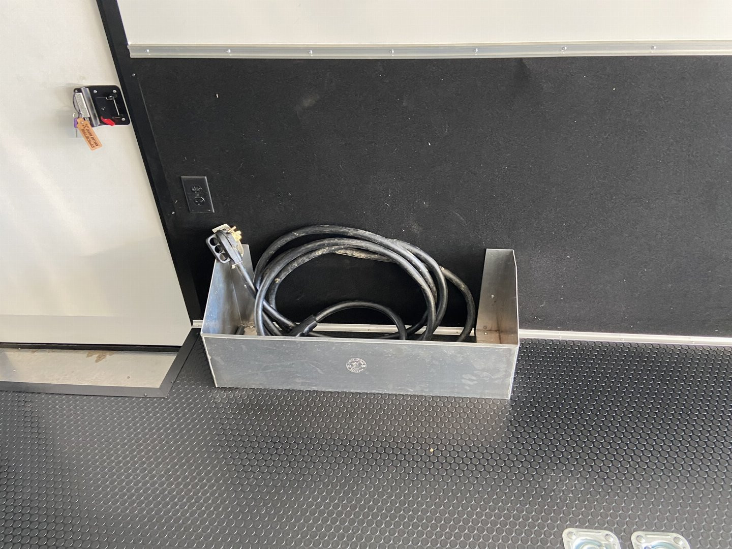 Used 2022 United PREM 8.5x28 Racing Trailer