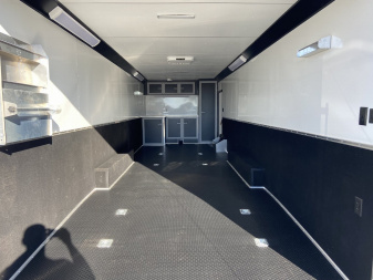 Used 2022 United PREM 8.5x28 Racing Trailer