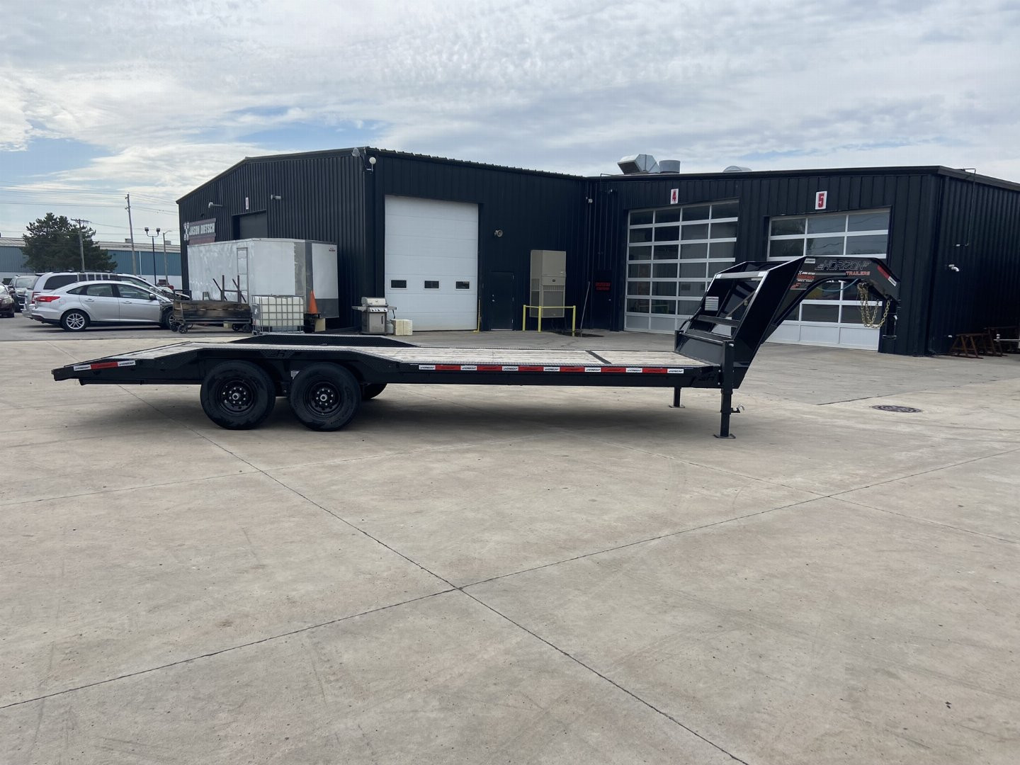 New 2024 Horizon Trailers FWZ24 Equipment Trailer