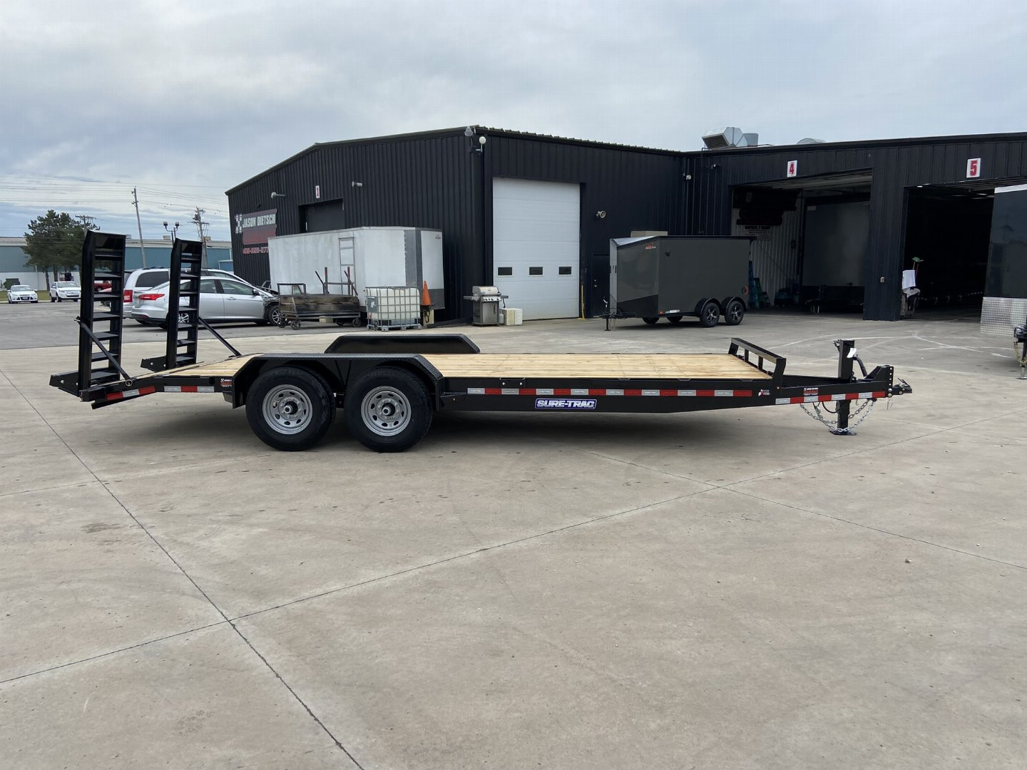 New 2025 Sure-Trac 7x20 (18+2) Equipment Trailer