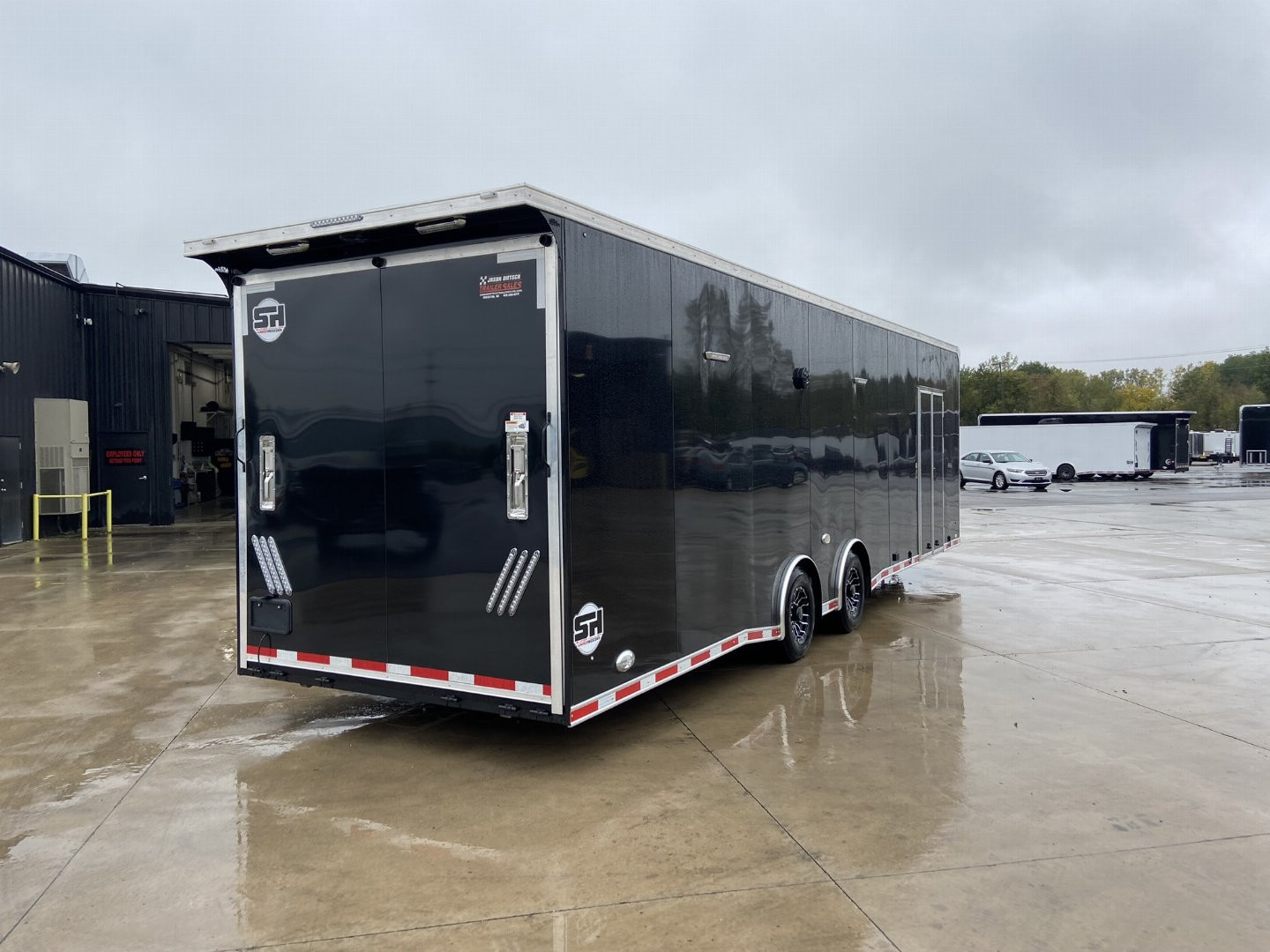 New 2025 United USH 8.5x32 Racing Trailer