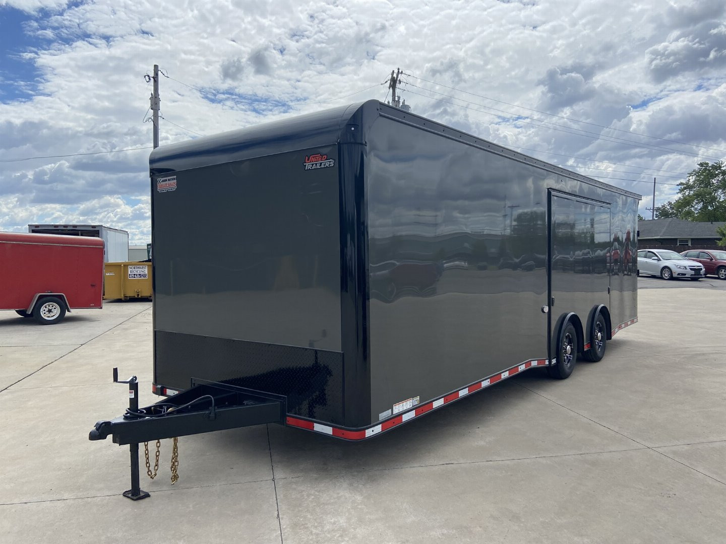 New United LIM 8.5x28 Racing Trailer