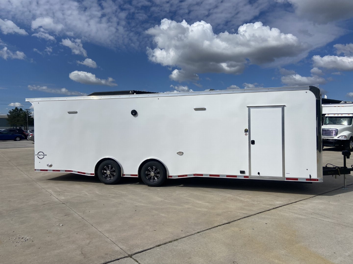 New 28' Racing Trailer - United Premium