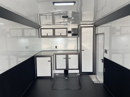 New 28' Racing Trailer - United Premium