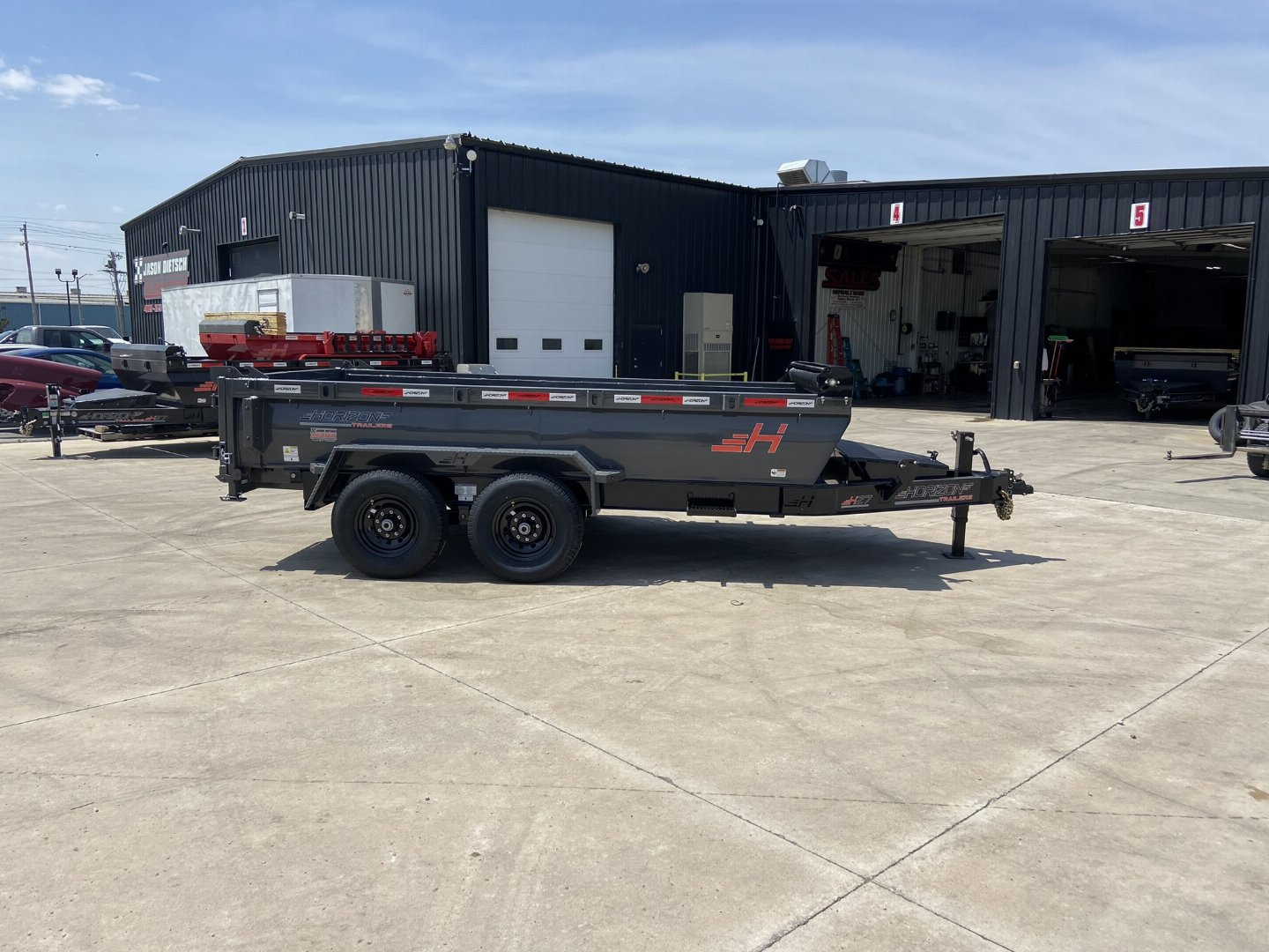 New Horizon 83"x14' Dump Trailer