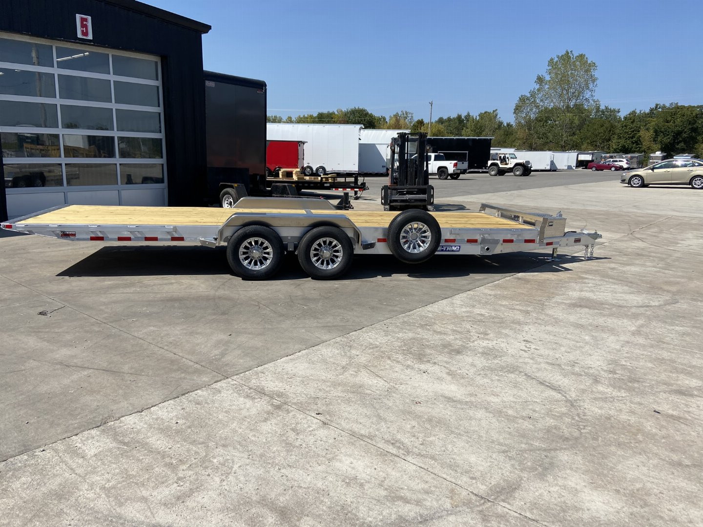 New Sure-Trac 82"x22' Aluminum Power Tilt Equipment Trailer/Car hauler