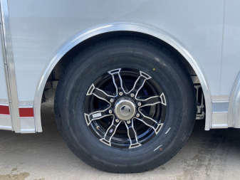 New United 8.5x36 Aluminum Gooseneck Stacker Racing Trailer