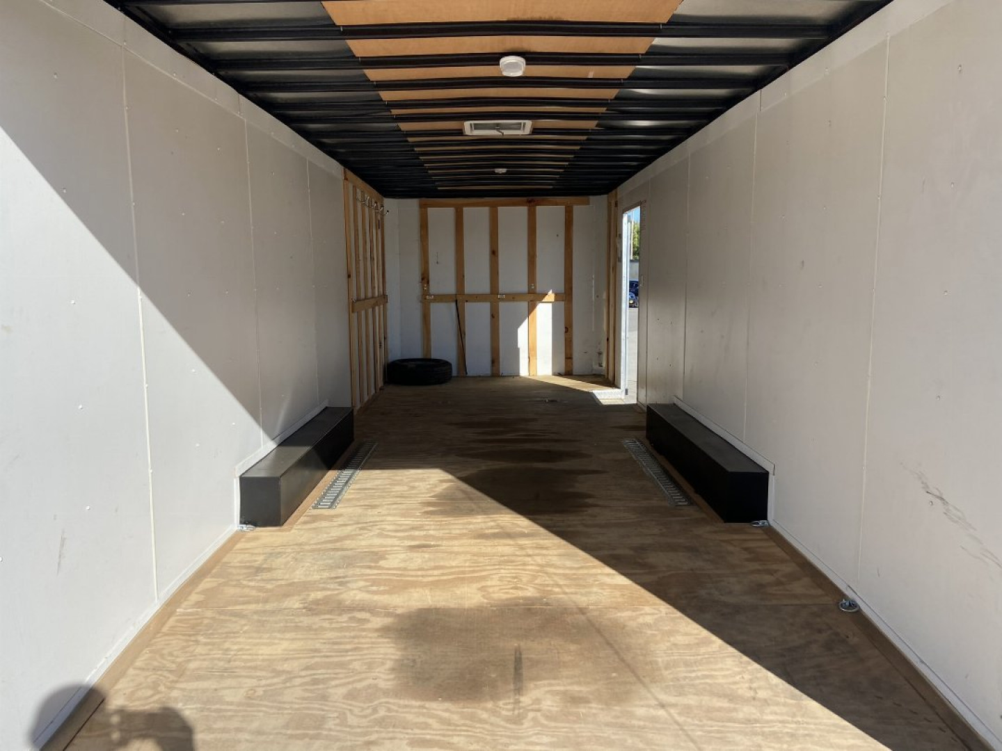 Used United XLT 8.5x24 Enclosed Cargo Trailer