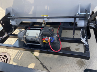 New Horizon 8.5x14 Roll OffTrailer w/ (3)4ft tall Bins