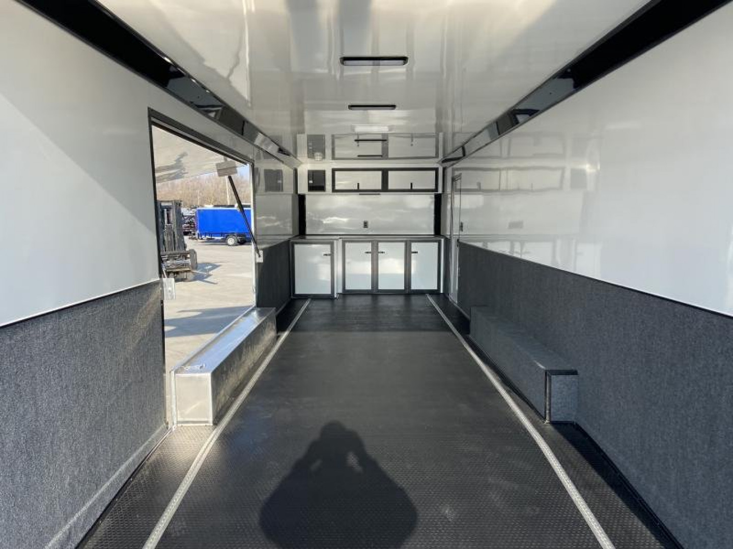 New 28' Aluminum Racing Trailer w/ Side Door - United