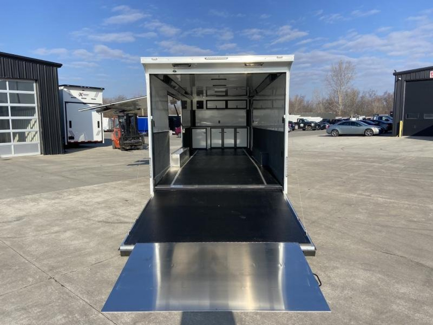 New 28' Aluminum Racing Trailer w/ Side Door - United