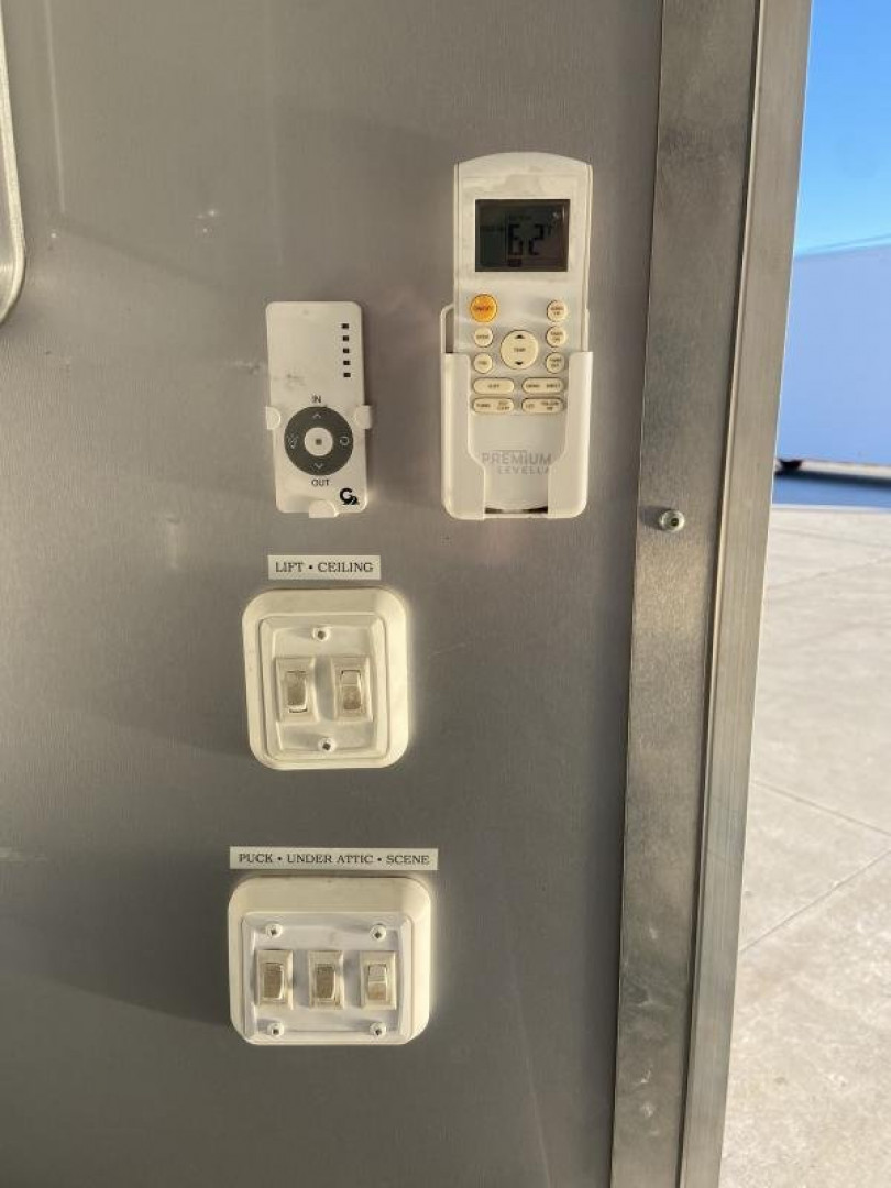 Used ATC 8.5x30 Aluminum Stacker