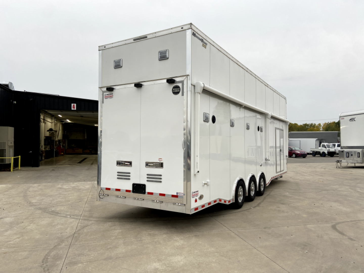 Used Wells Cargo Aluminum Stacker - SS 32' - Like NEW
