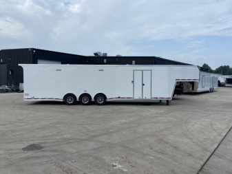 New 40' Gooseneck Racing Trailer - United Super Hauler