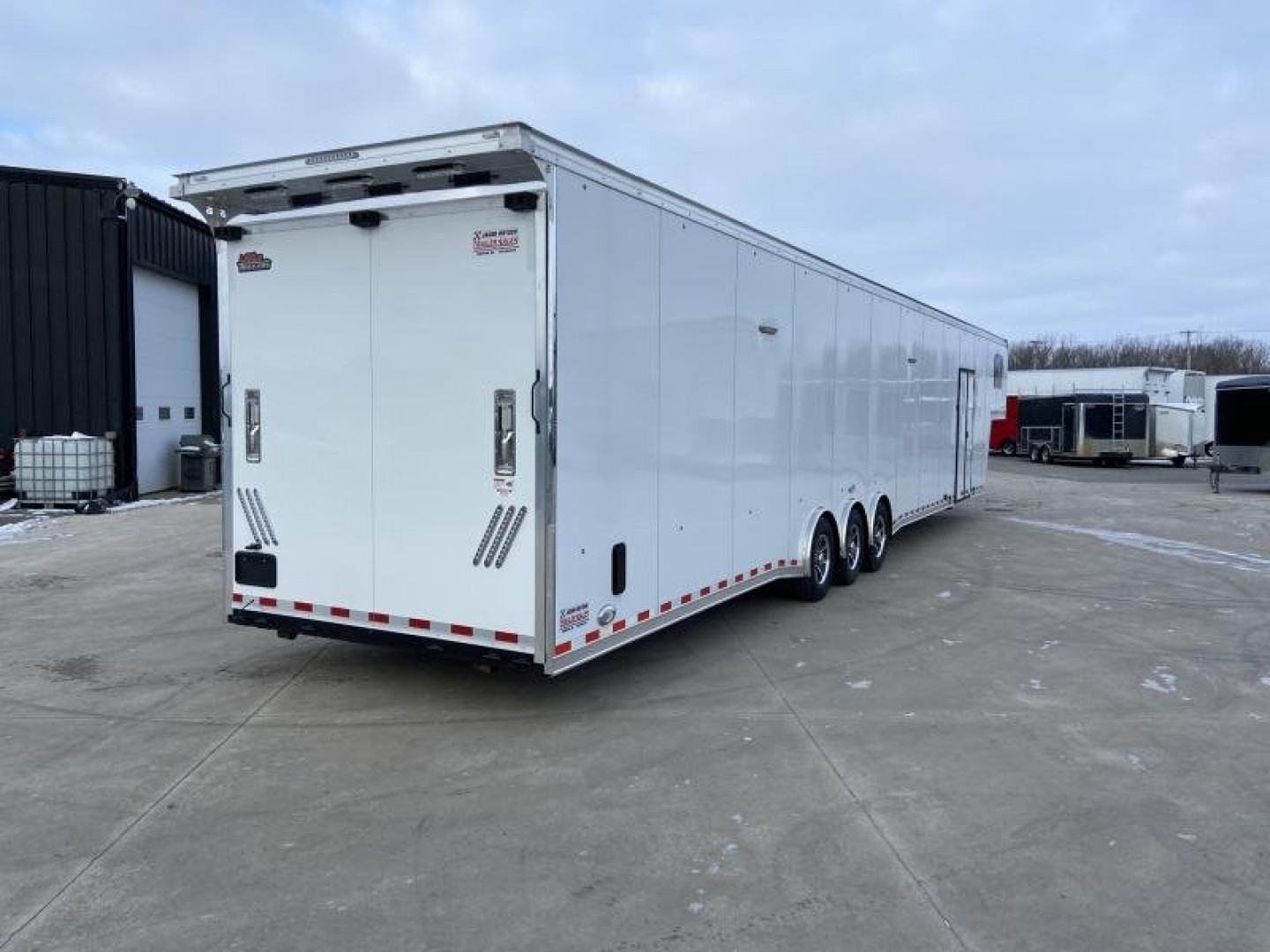 New United Super Hauler Gooseneck 8.5X52 Car/Race Trailer