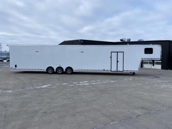 New United Super Hauler Gooseneck 8.5X52 Car/Race Trailer