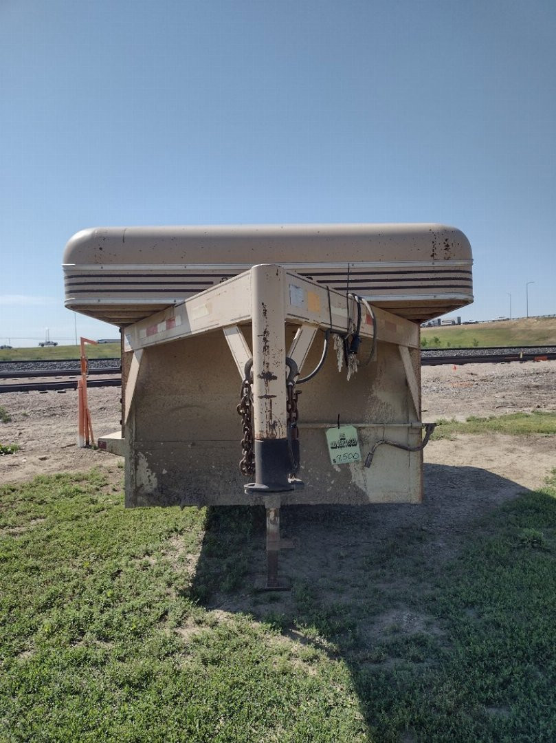 Used 1997 Donahue 16' Stock Trailer