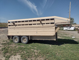 Used 1997 Donahue 16' Stock Trailer