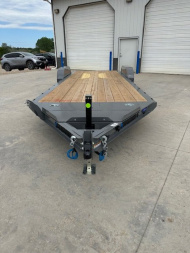 New 2025 Diamond C 22' Car Hauler