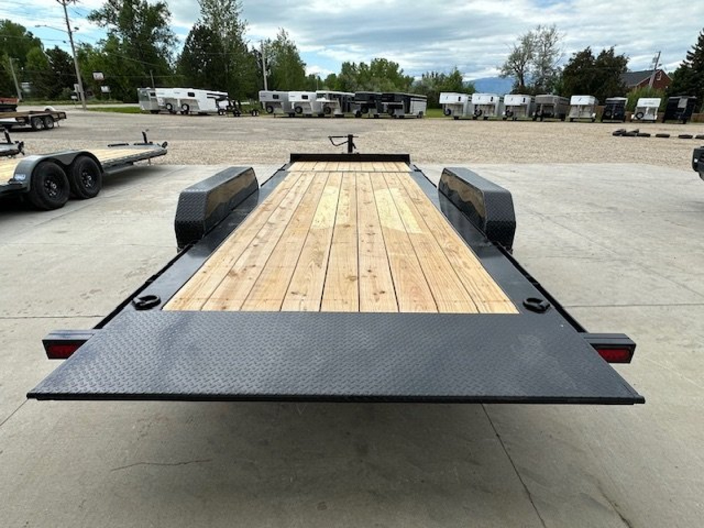 New 2025 Diamond C Baseline 20' Tilt Trailer