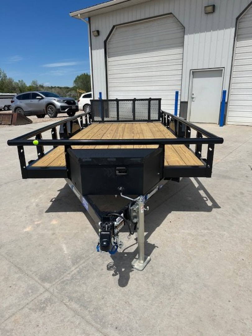 New 2025 Diamond C 14' PSA Utility