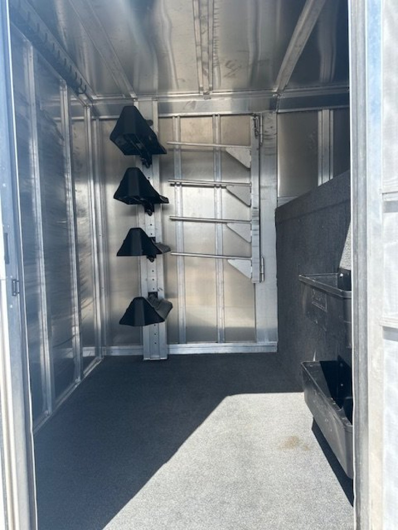 Used 2021 Featherlite 28' Combo