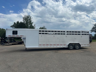Used 2021 Featherlite 28' Combo