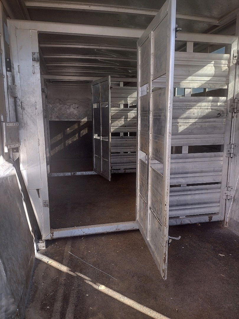 Used 2022 Featherlite 28' Combo Model 8413