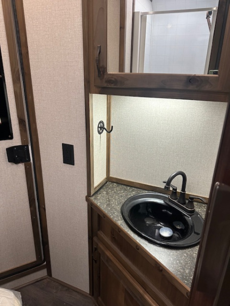 New 2024 Trails West 36' Classic 5 Horse 12x12 LQ w/ Slide Out