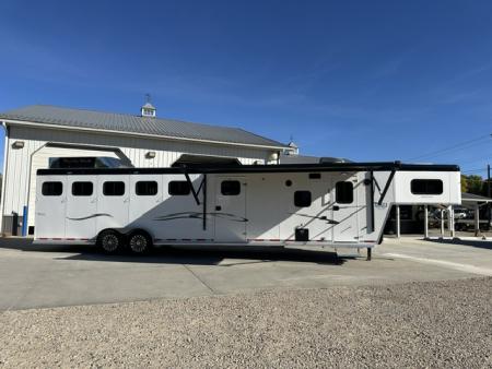 New 2024 Trails West 36' Classic 5 Horse 12x12 LQ w/ Slide Out