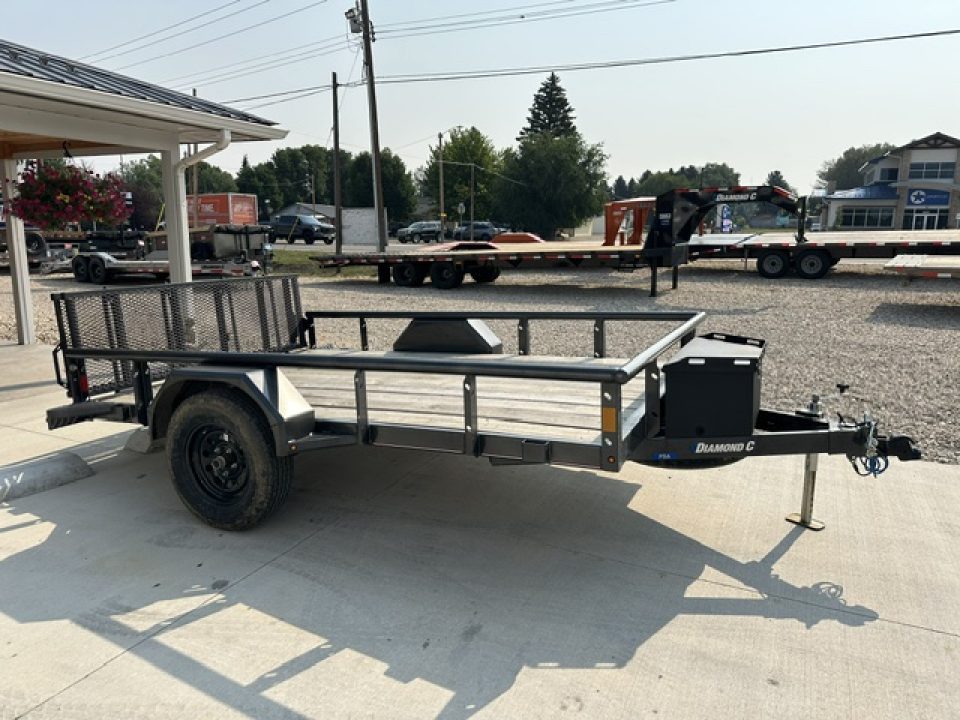 Used 2025 Diamond C 10' PSA Utility