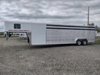 New 2024 Featherlite 28' Combo Model 8413