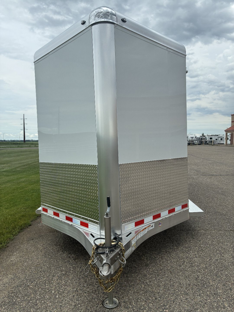 New 2026 4-Star 2H BP Straight Horse Trailer