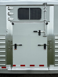 New 2026 4-Star 2H BP Straight Horse Trailer