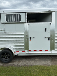 New 2026 4-Star 2H BP Straight Horse Trailer