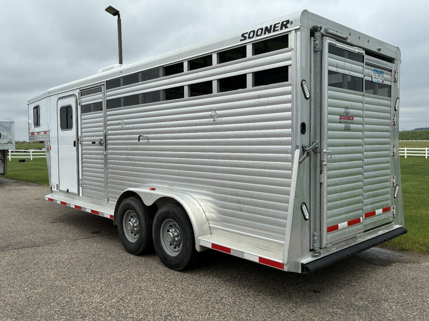 Used 2018 Sooner 20' Stock/Combo Horse Trailer