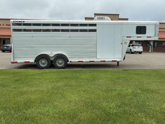 Used 2018 Sooner 20' Stock/Combo Horse Trailer
