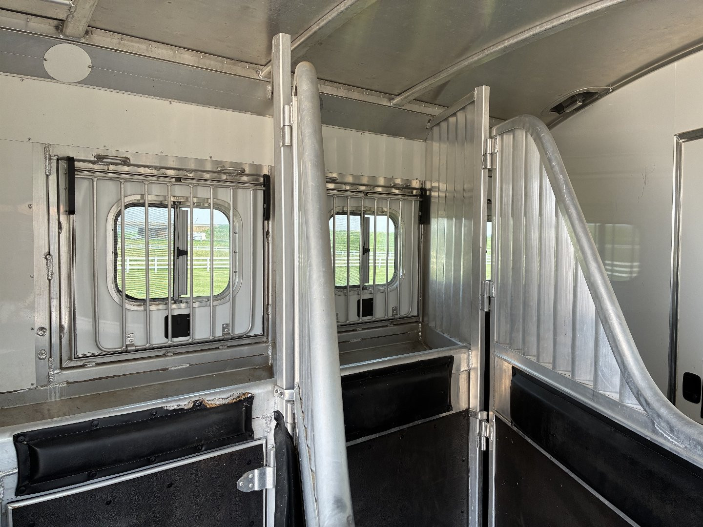 Used 2007 4-Star Trailers 3H 11'LQ Horse Trailer