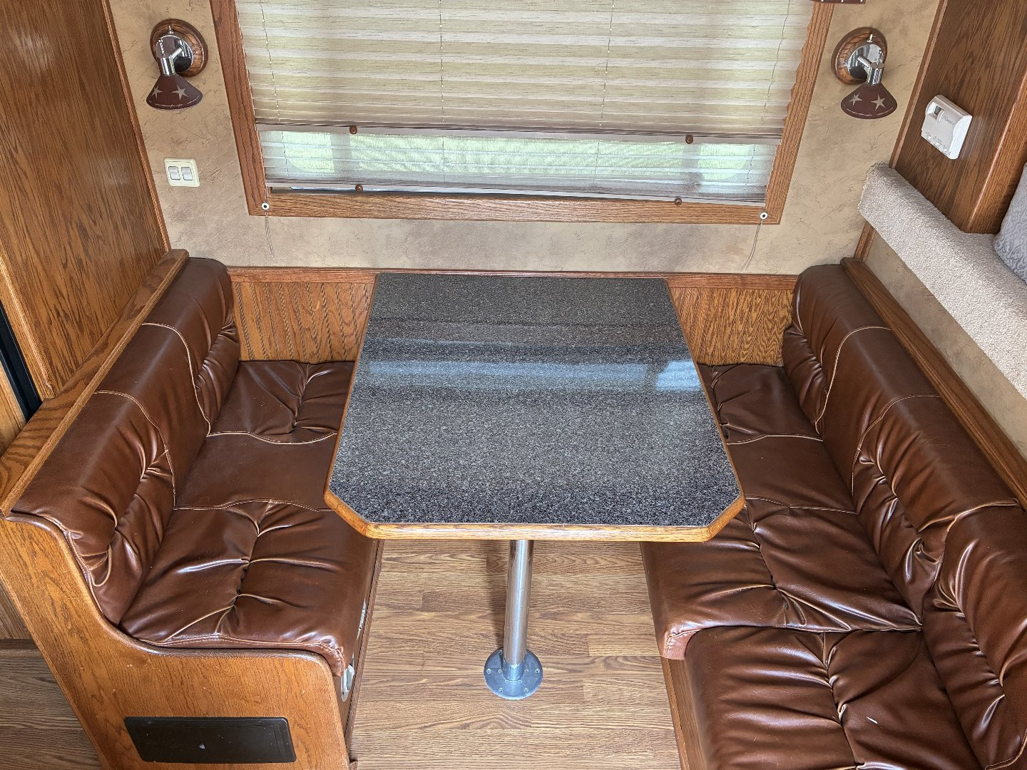 Used 2007 4-Star Trailers 3H 11'LQ Horse Trailer