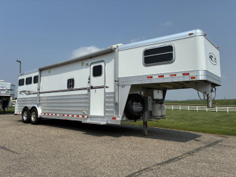Used 2007 4-Star Trailers 3H 11'LQ Horse Trailer